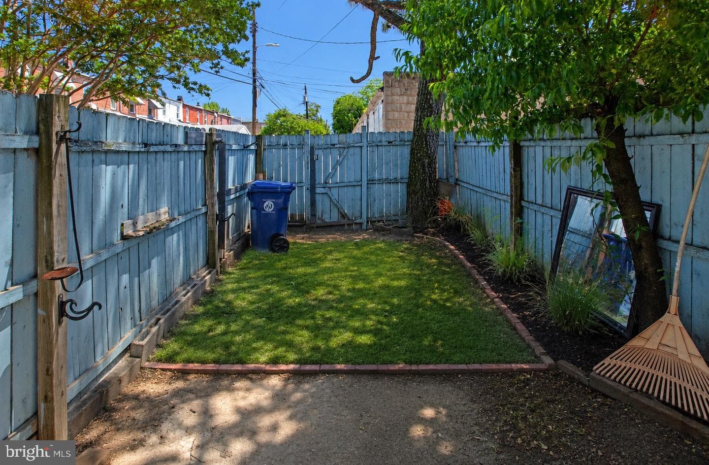 3541 5th Street photo 29