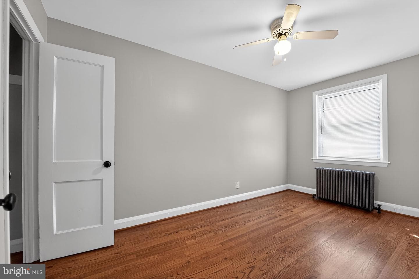 1018 W 43rd Street photo 15