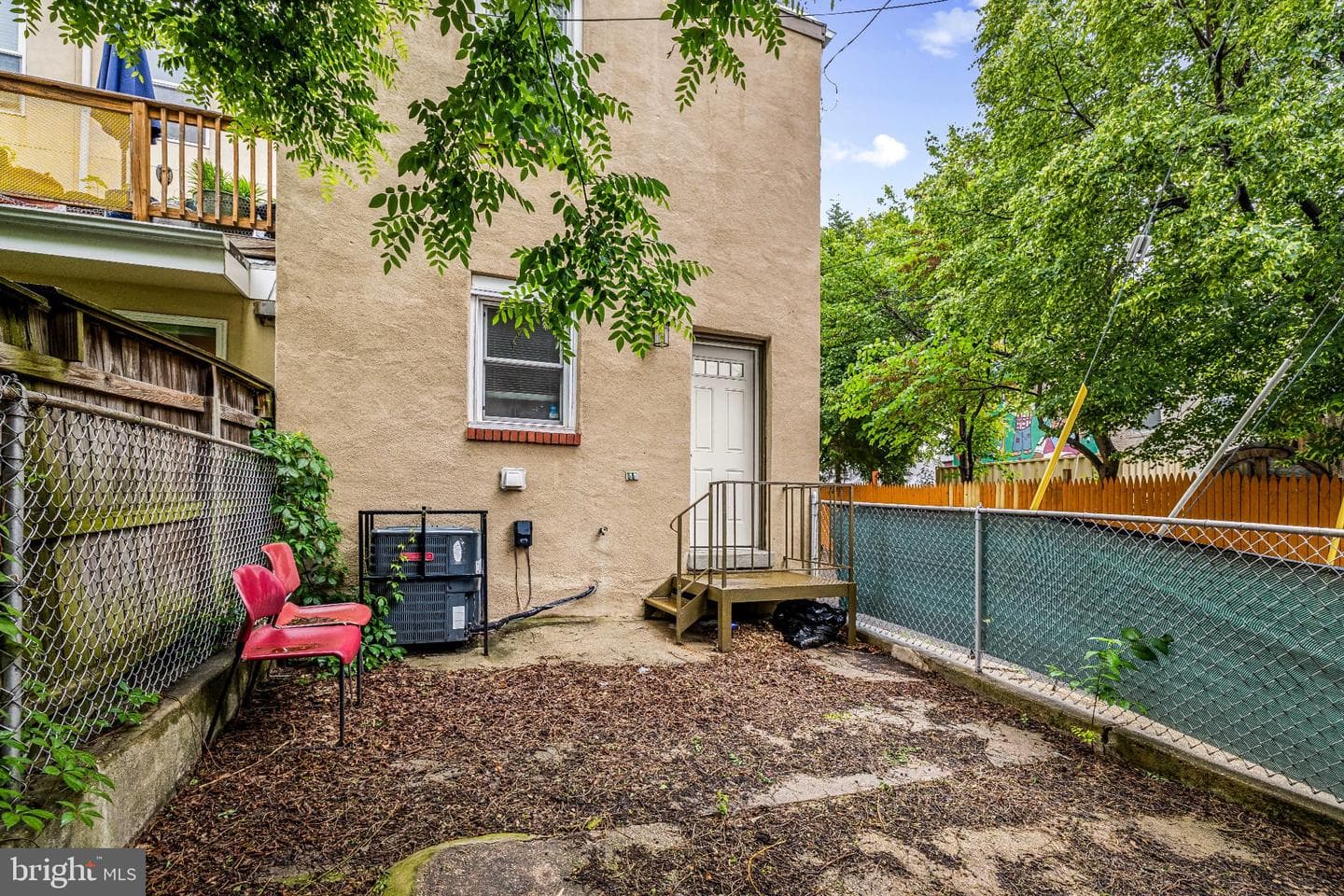1123 Hollins St photo 39