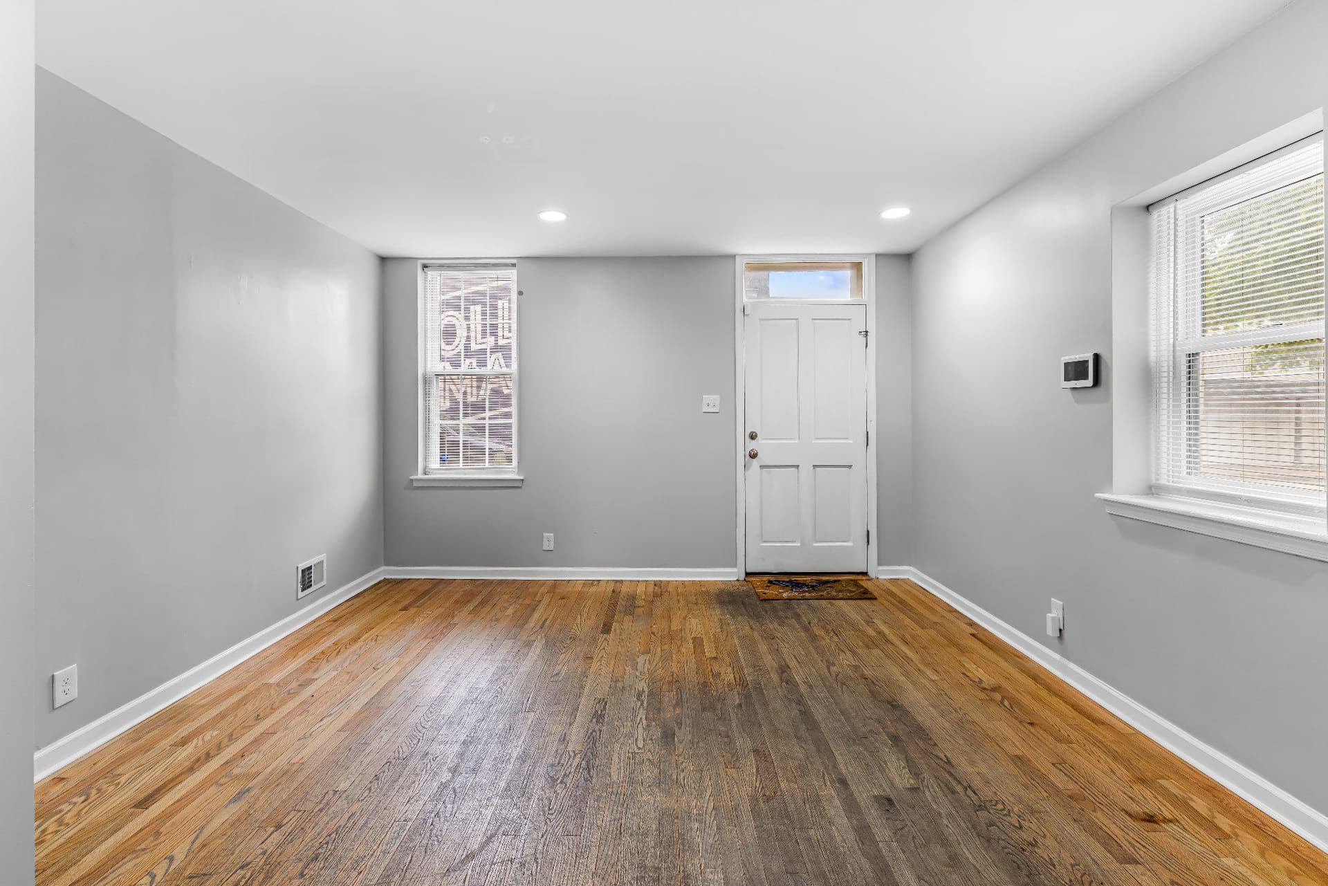1123 Hollins St photo 8