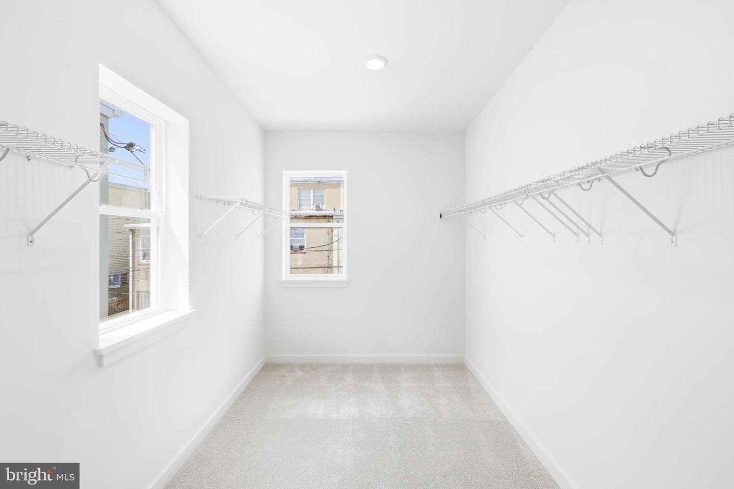 710 Mura Street photo 29