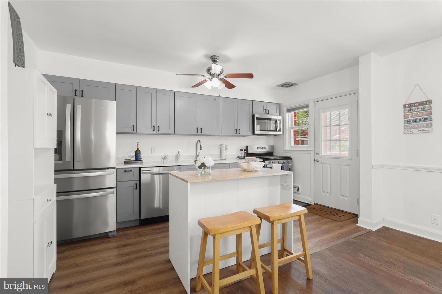 6022 Loch Raven Boulevard photo 15