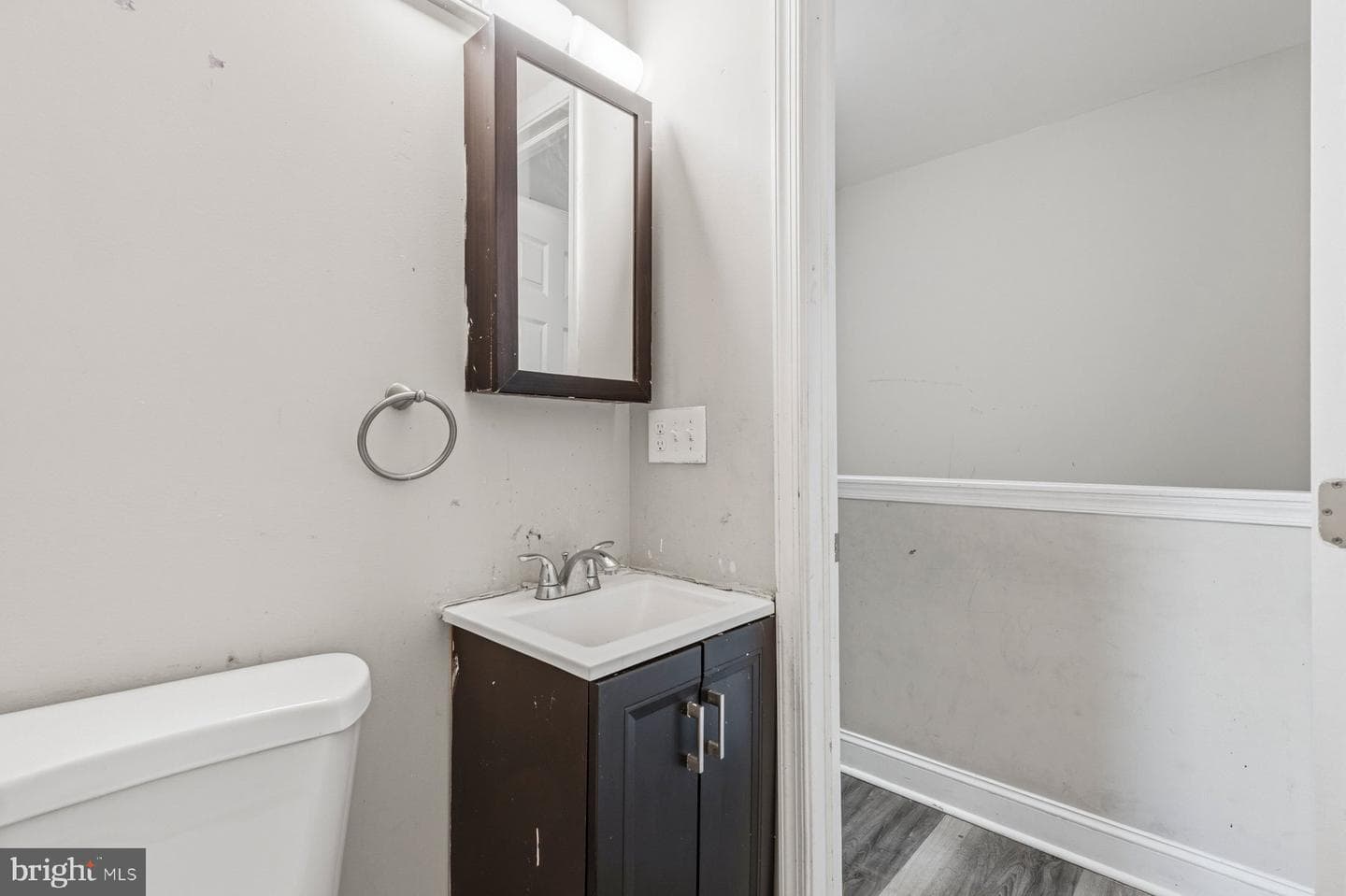 2215 Riggs Avenue photo 16