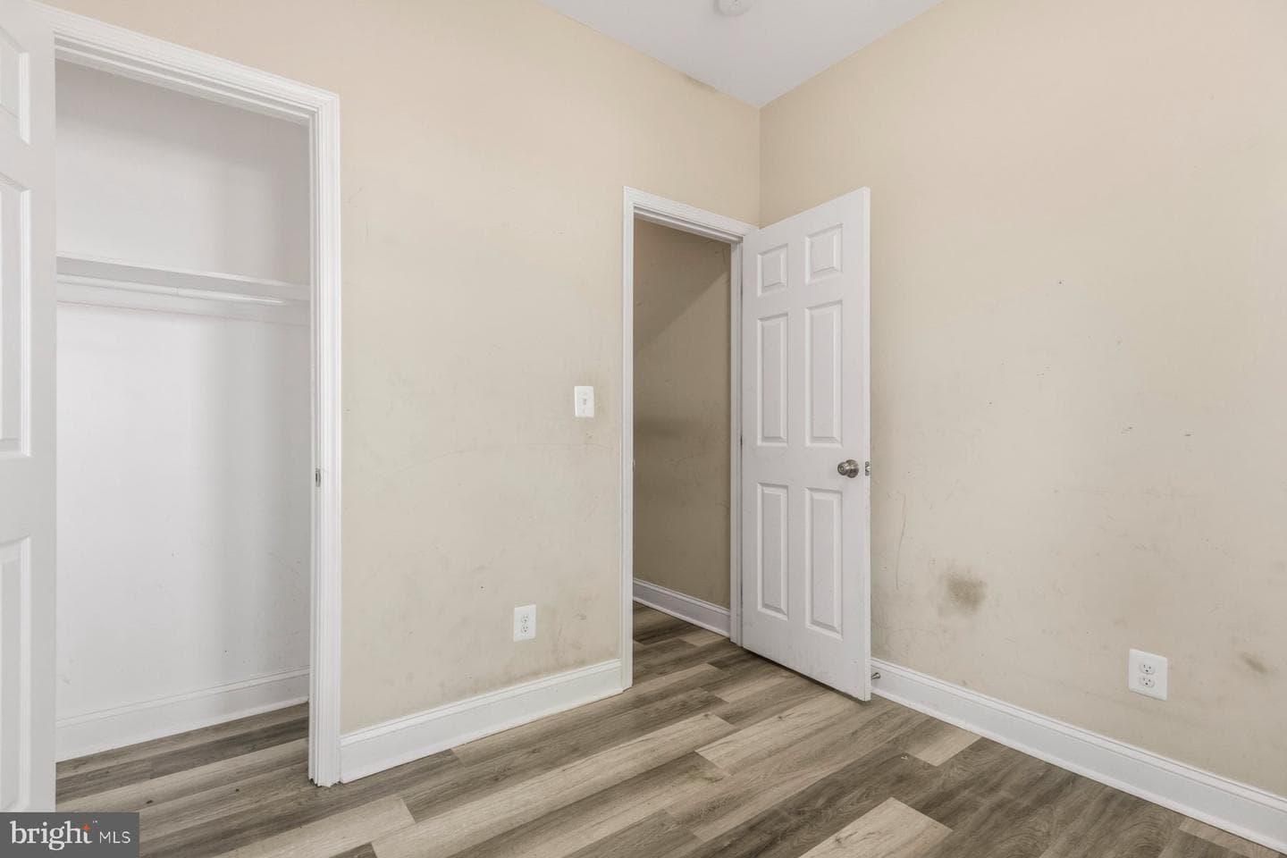 2215 Riggs Avenue photo 19