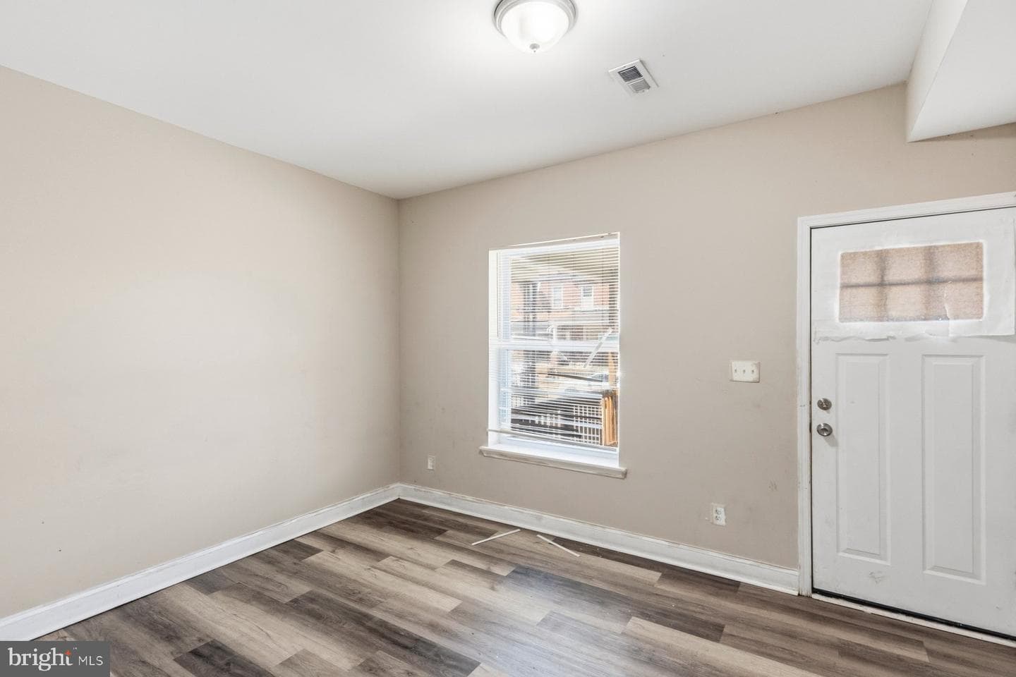 2215 Riggs Avenue photo 6