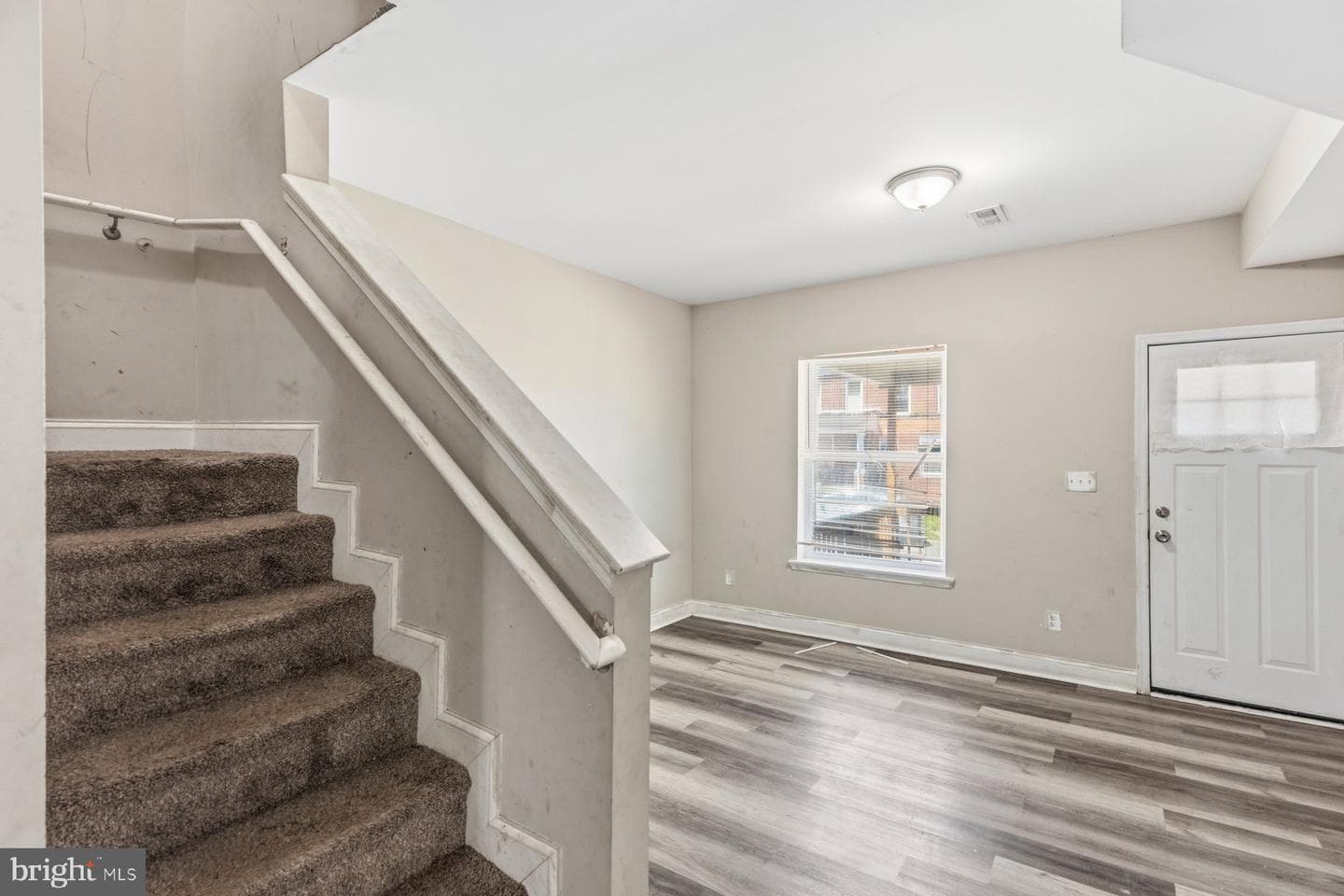 2215 Riggs Avenue photo 8