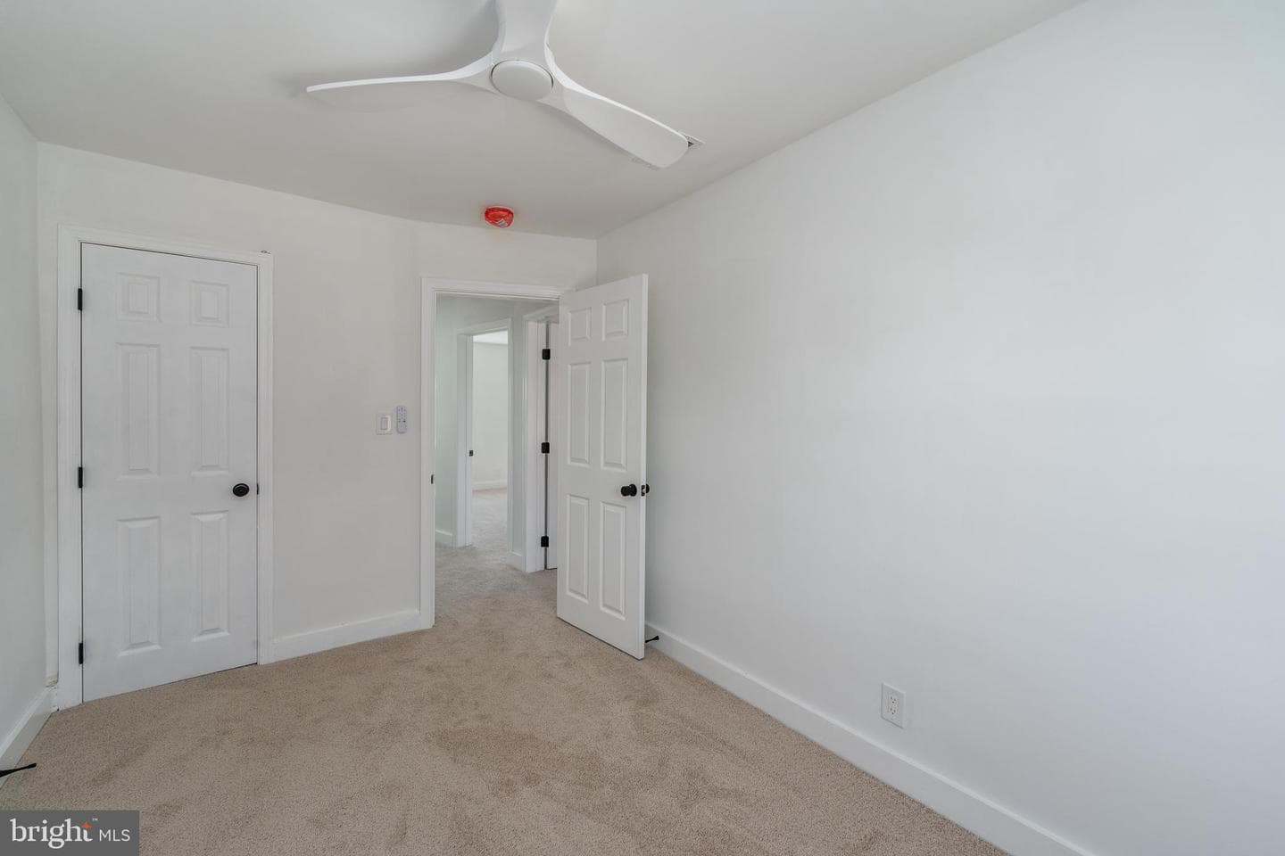 818 Mount Holly St photo 19