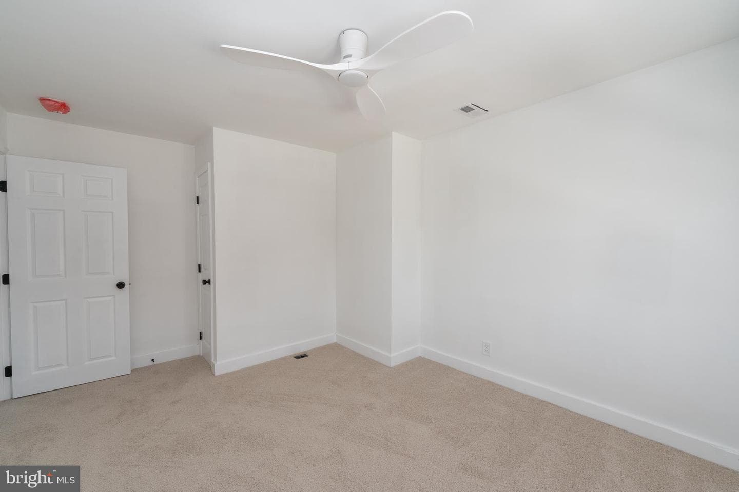 818 Mount Holly St photo 21