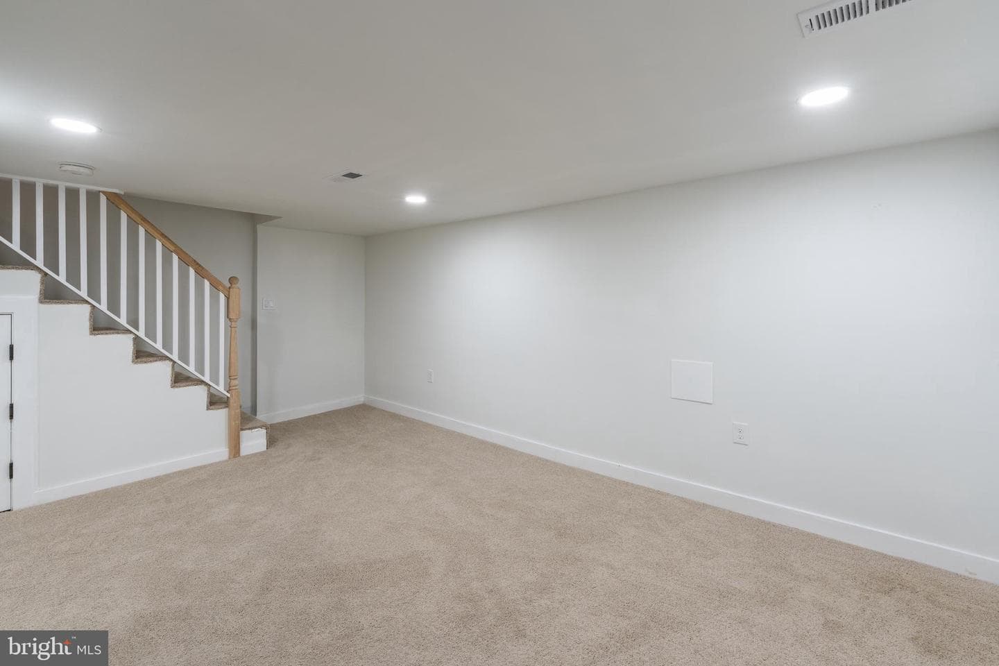 818 Mount Holly St photo 22