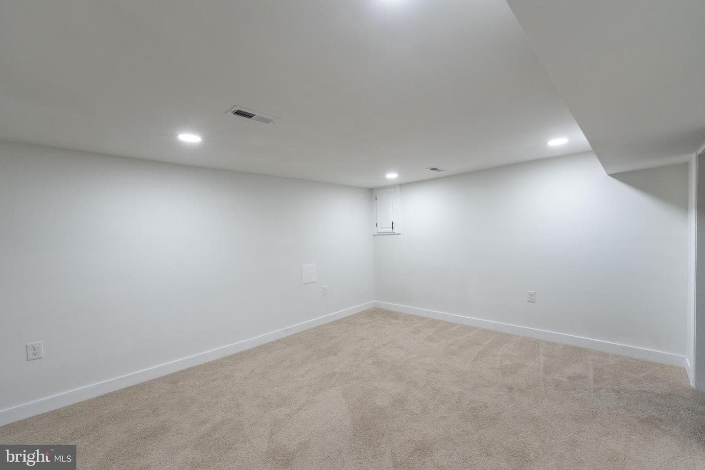 818 Mount Holly St photo 24