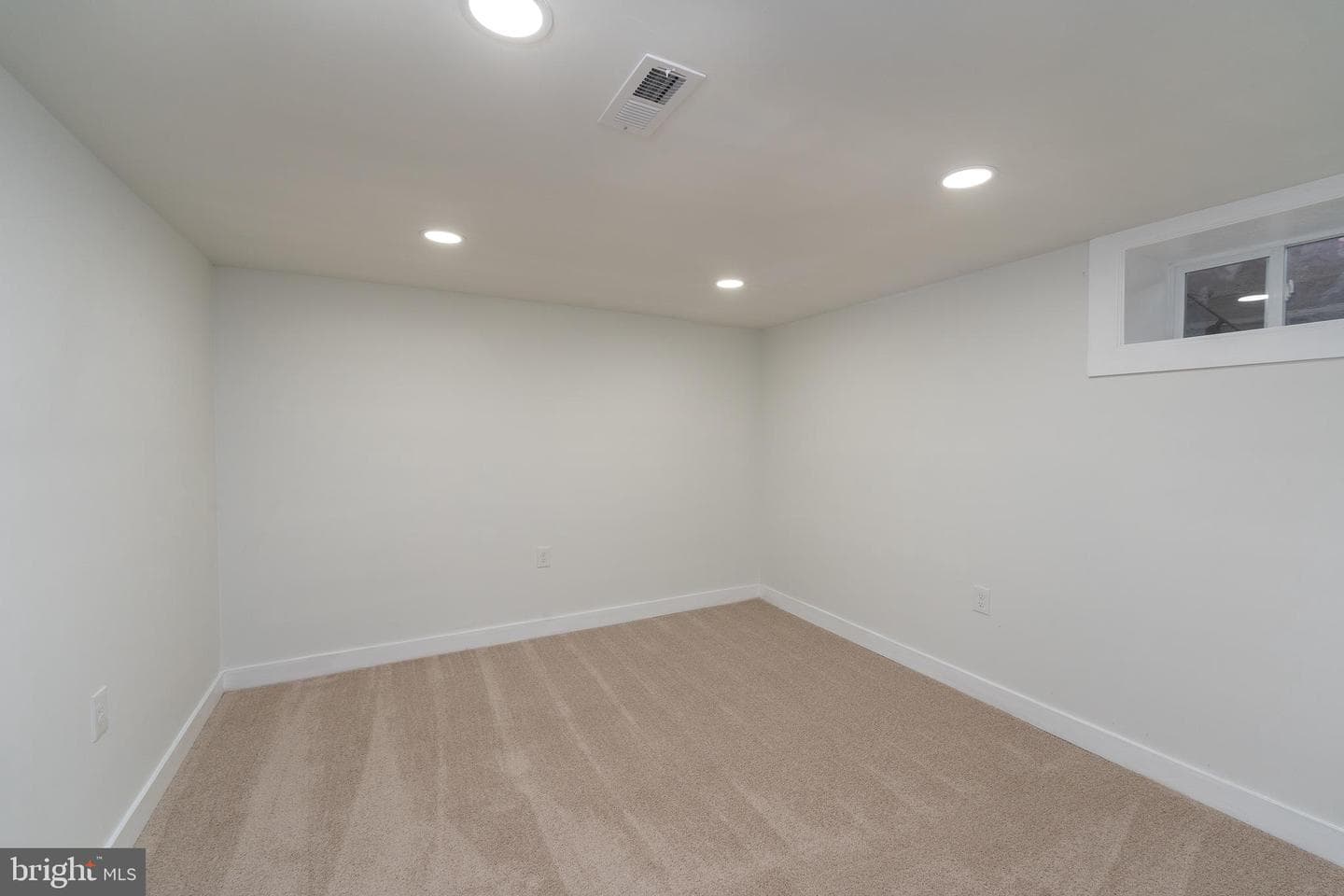 818 Mount Holly St photo 26