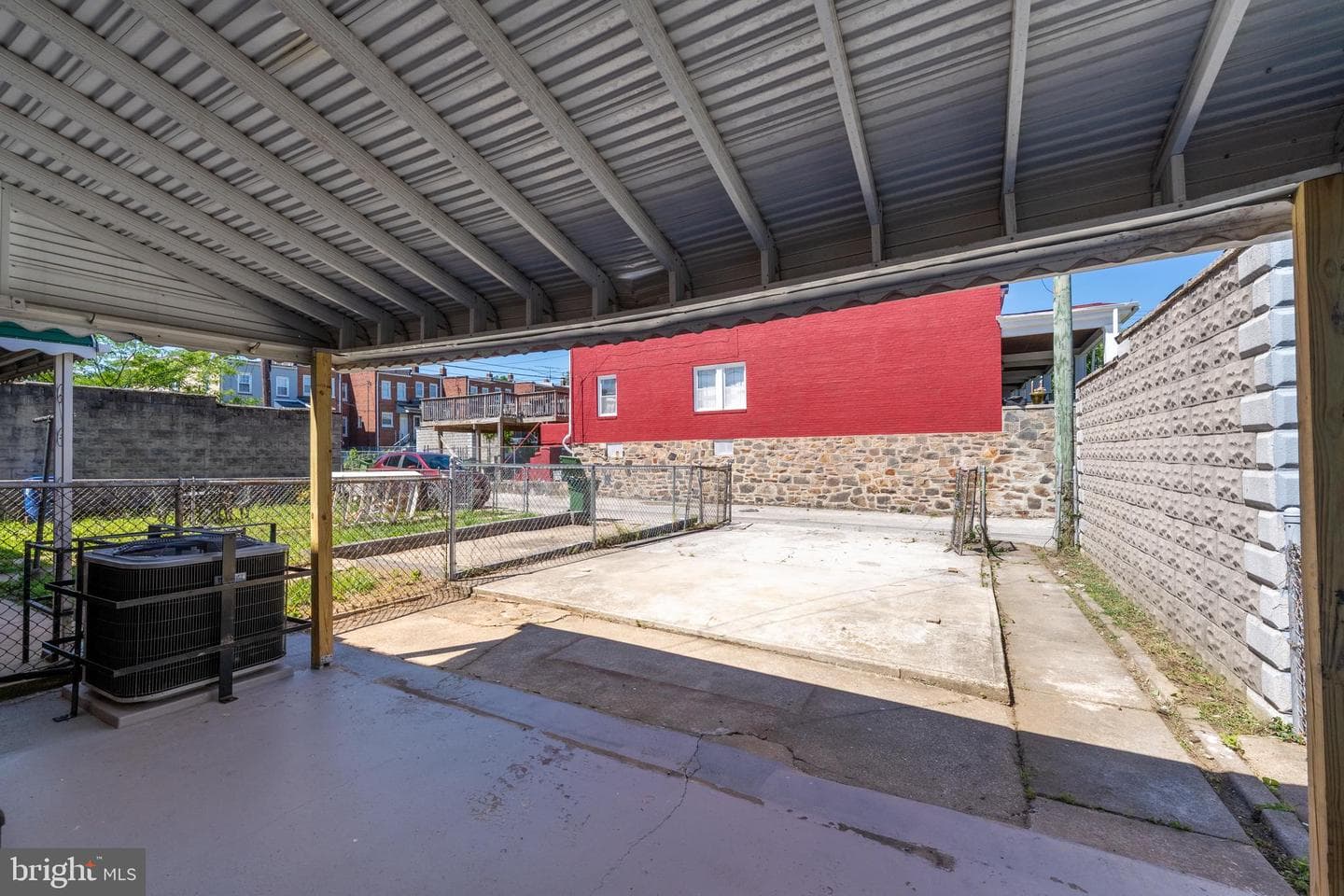 818 Mount Holly St photo 31