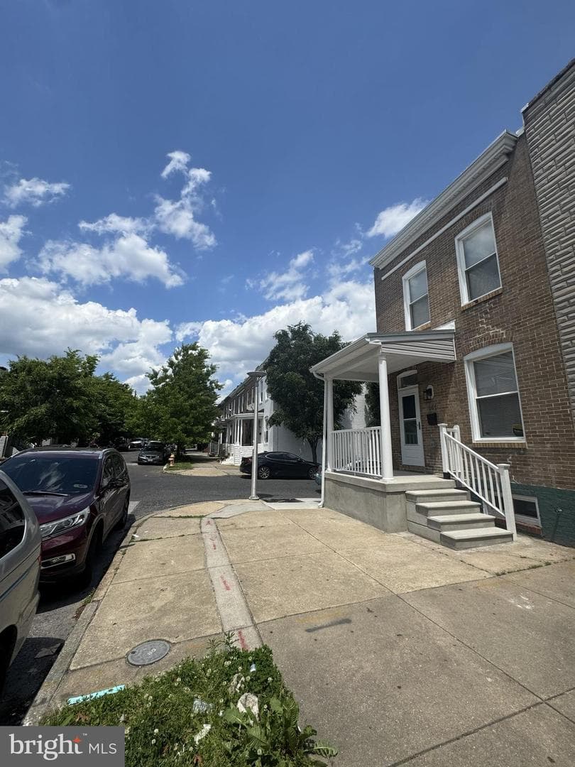 439 N East Avenue photo 25