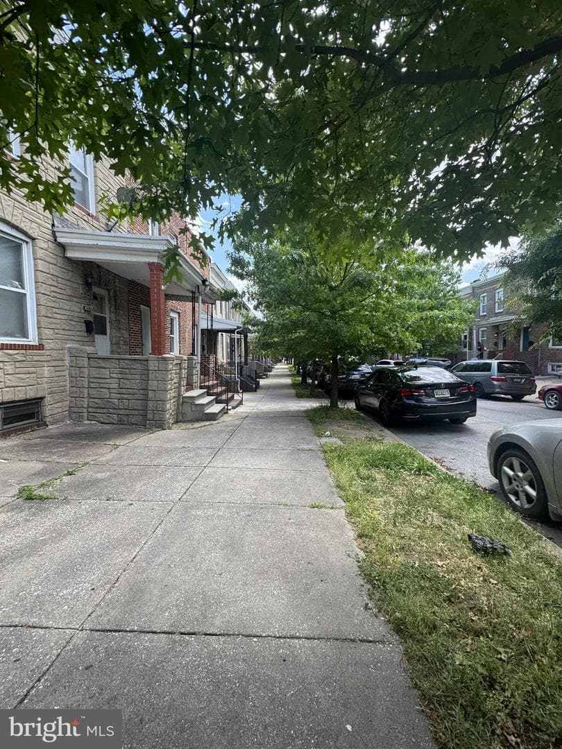 439 N East Avenue photo 26