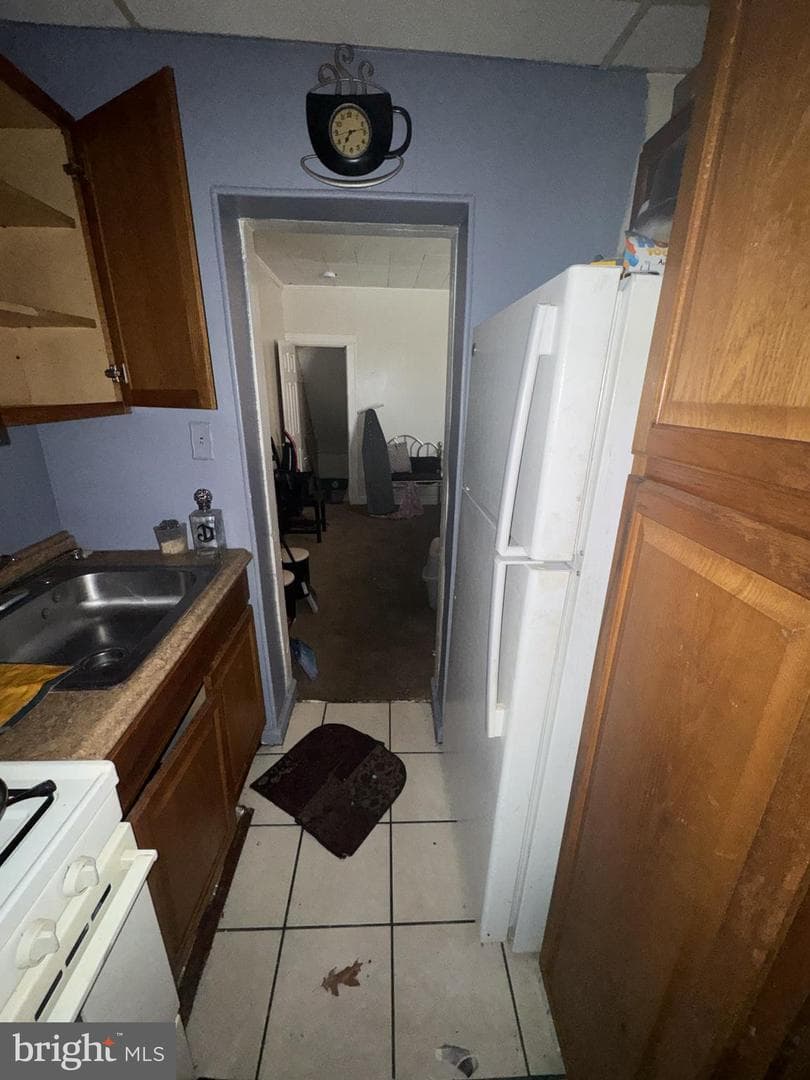 439 N East Avenue photo 8