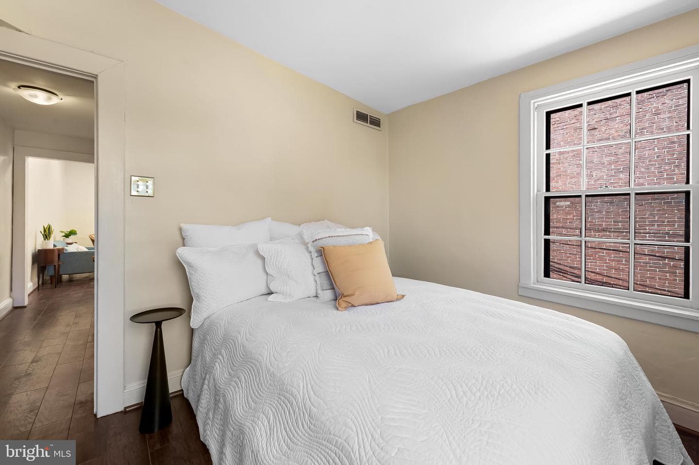 1211 Bolton Street photo 51