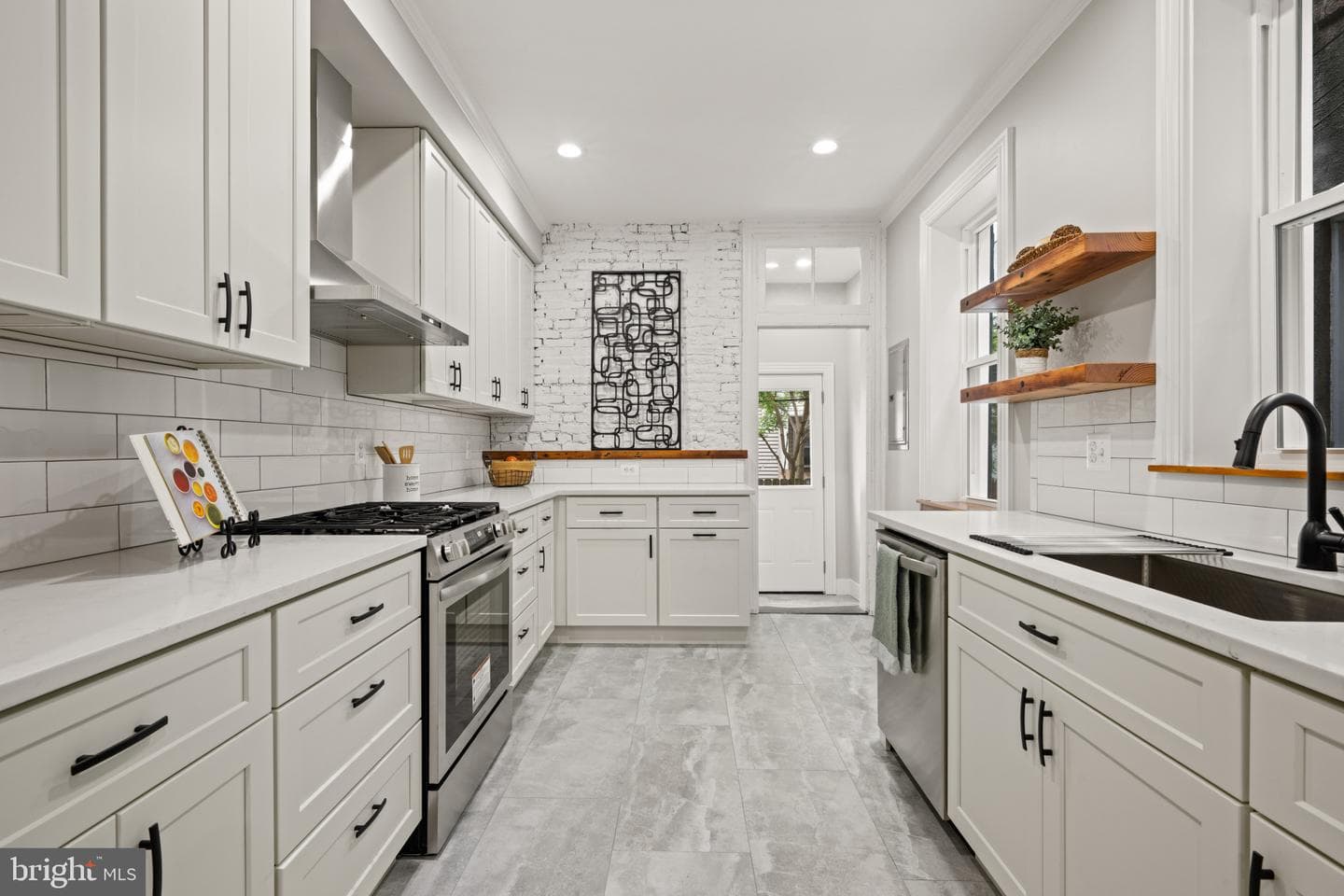 1307 Haubert Street photo 14