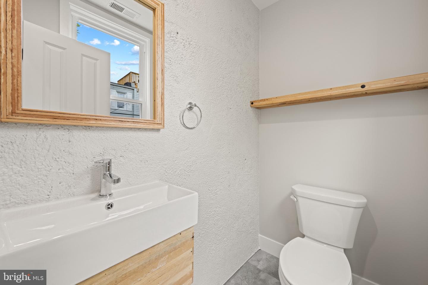 1307 Haubert Street photo 18