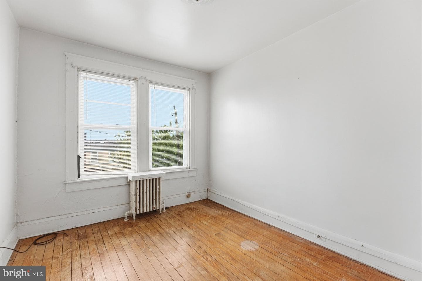 1615 E 31st Street photo 24