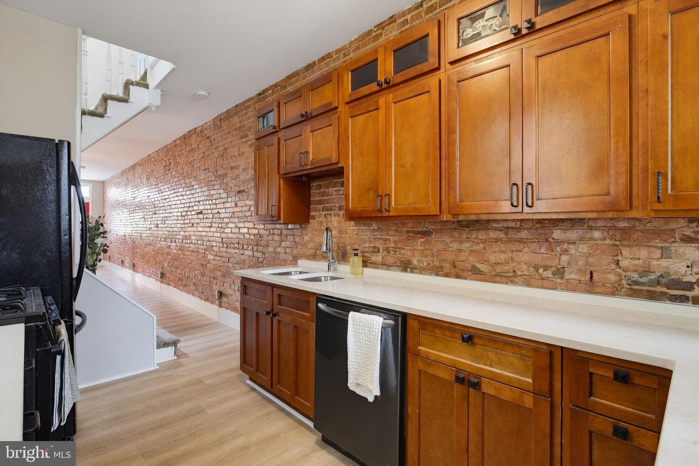 2837 Huntingdon Avenue photo 8