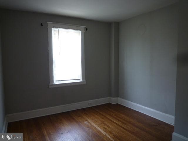 5118 Harford Road photo 23