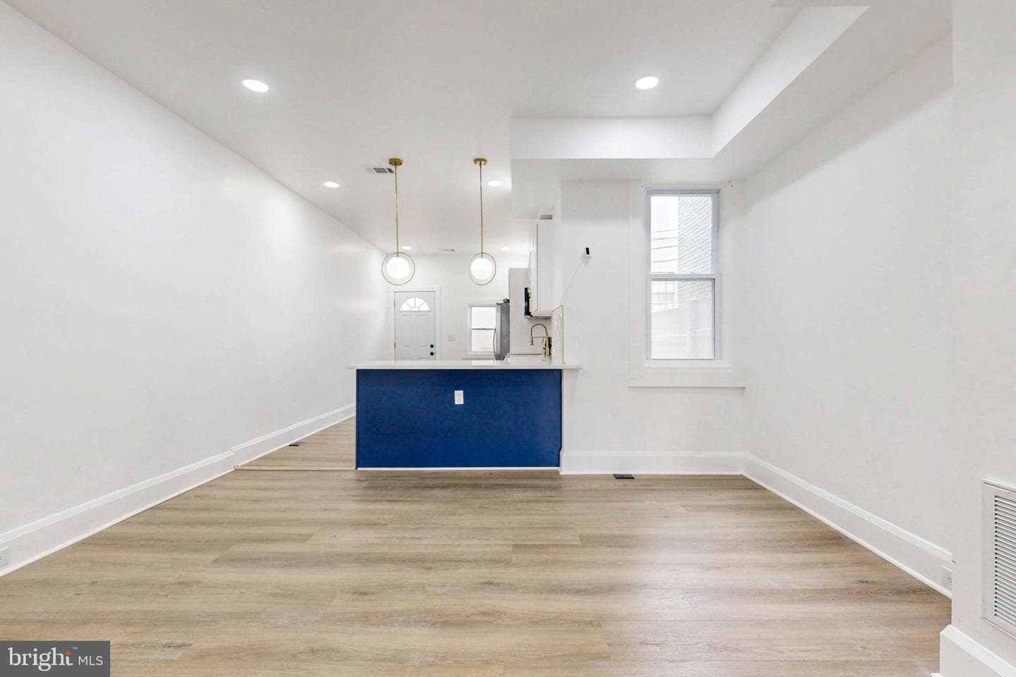 2320 W Lexington Street photo 8