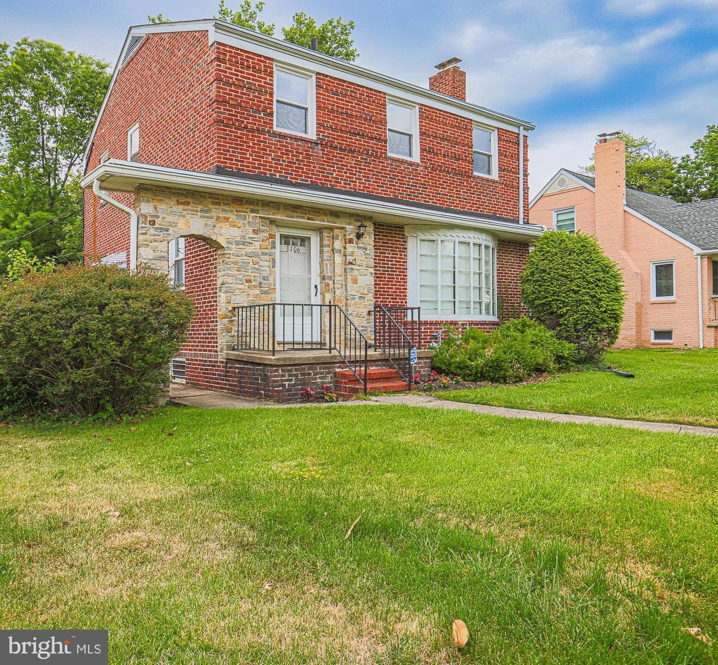 3106 Labyrinth Road photo 3
