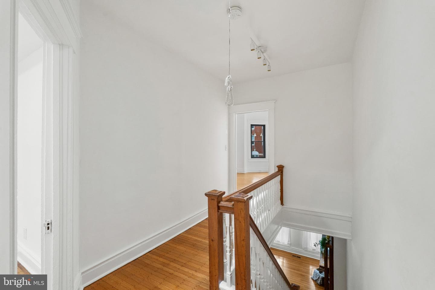 2748 Maryland Avenue photo 14