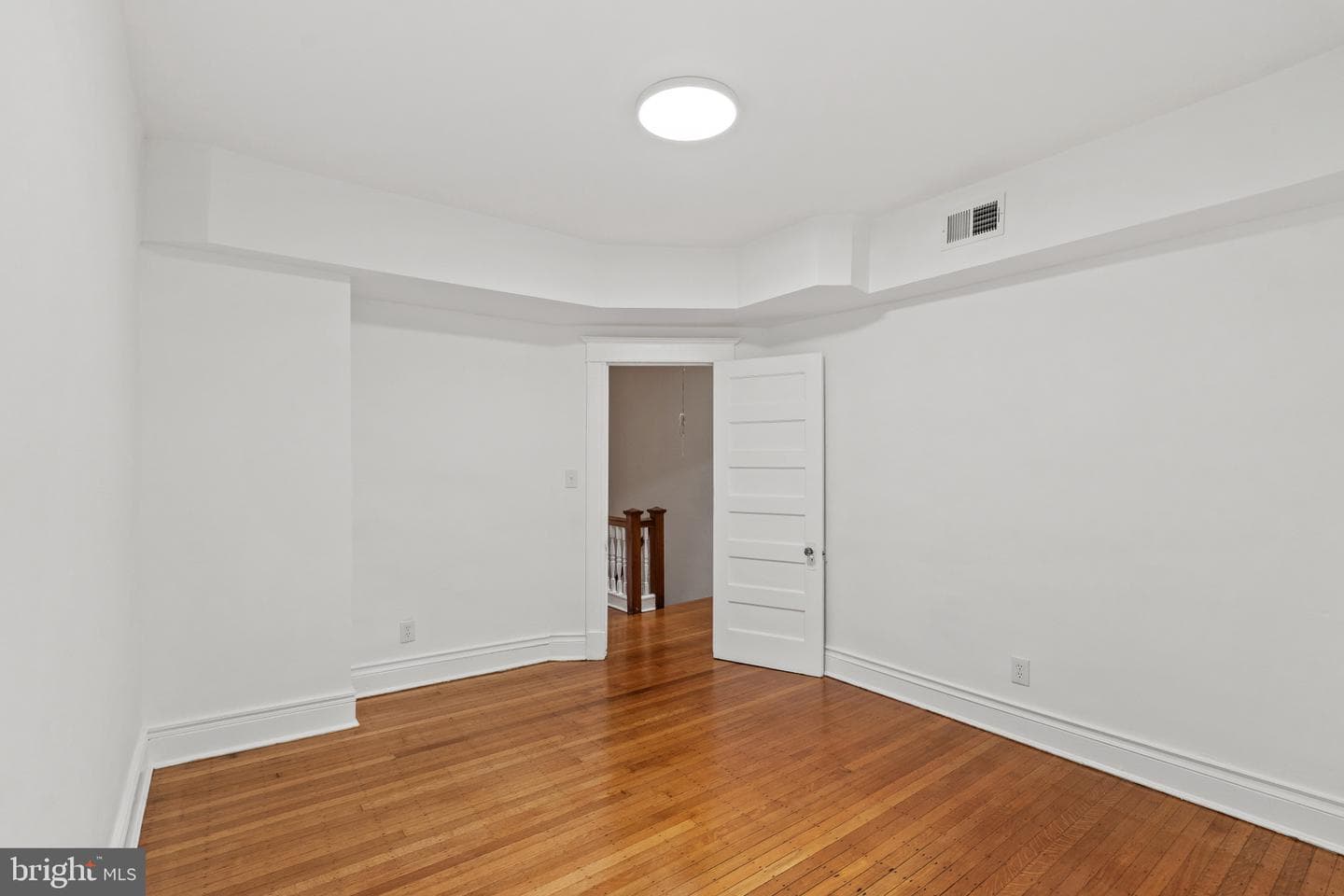 2748 Maryland Avenue photo 23