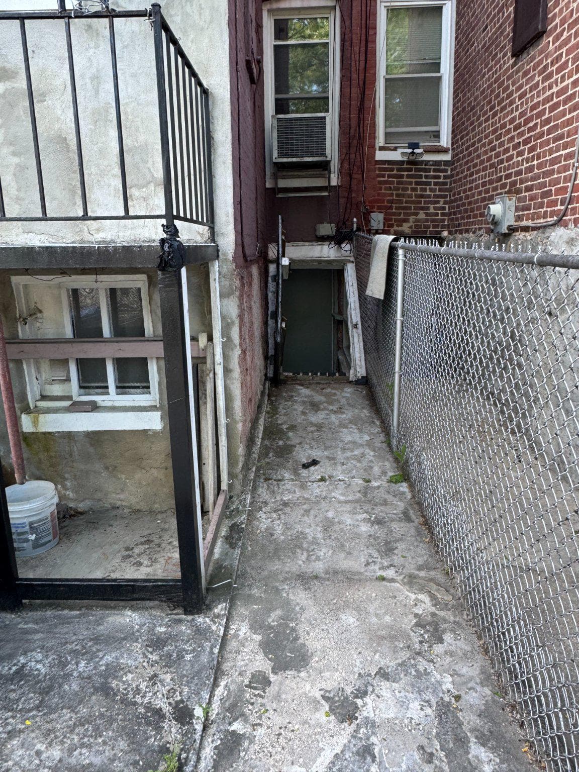 2545 Robb Street photo 11