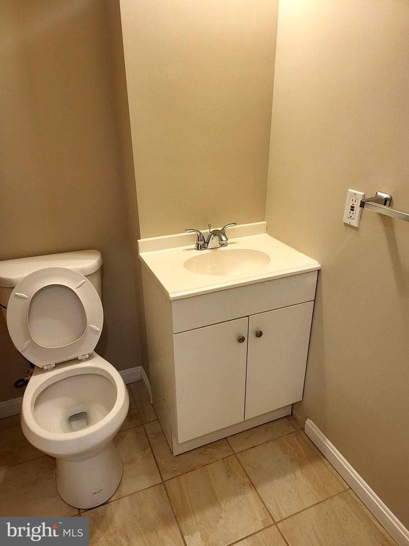 1403 N Bond Street photo 17