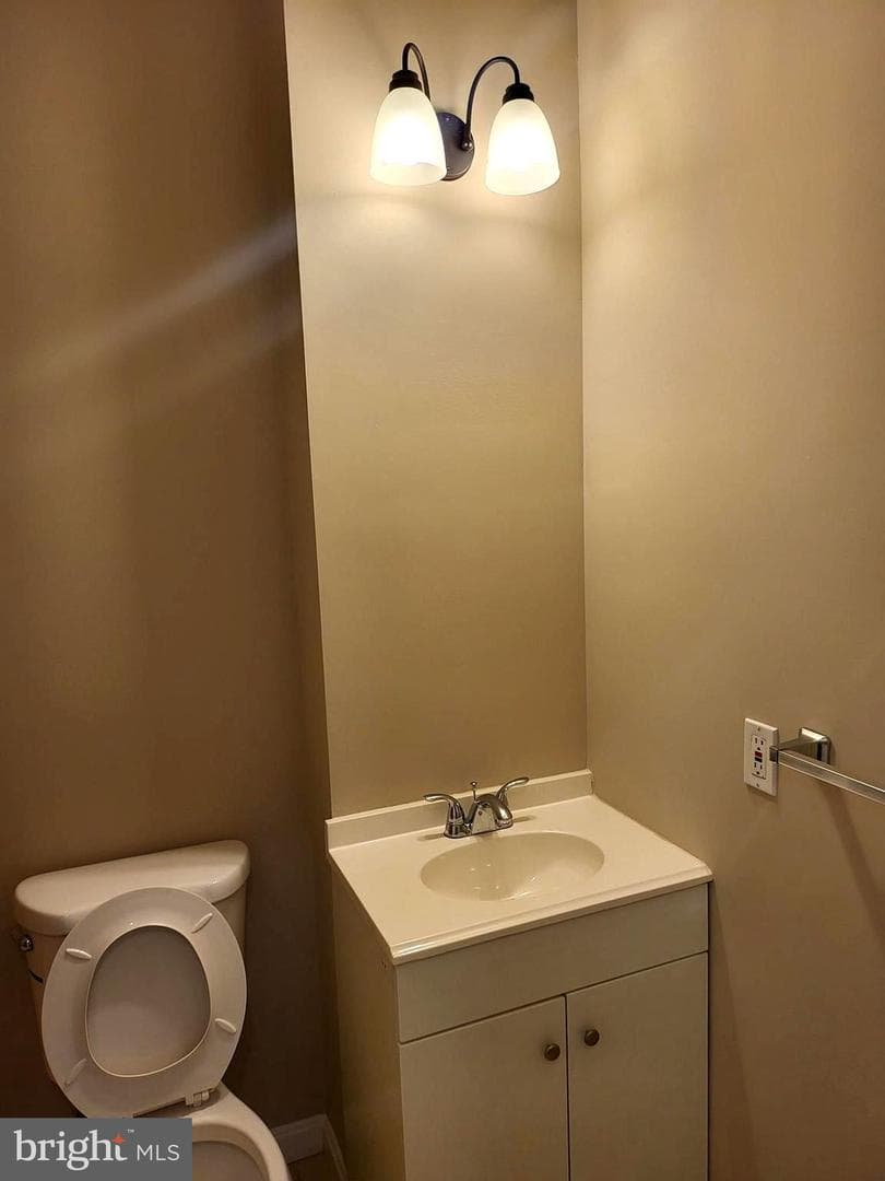 1403 N Bond Street photo 18