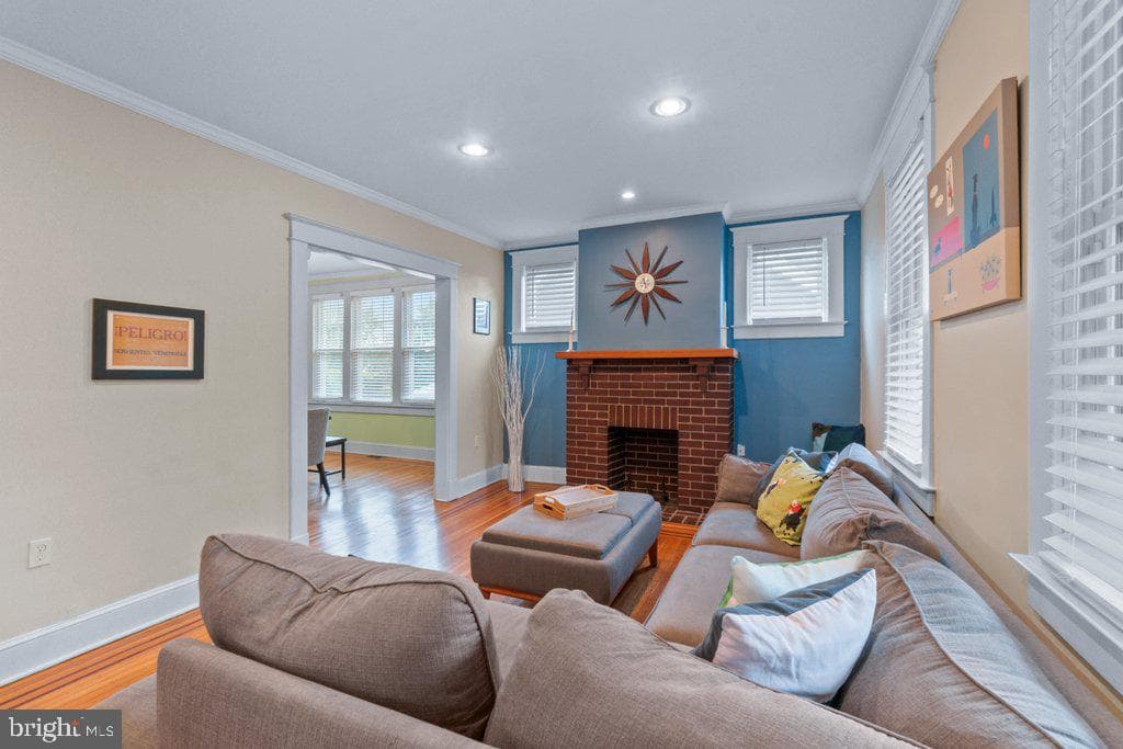 3013 Harview Avenue photo 6