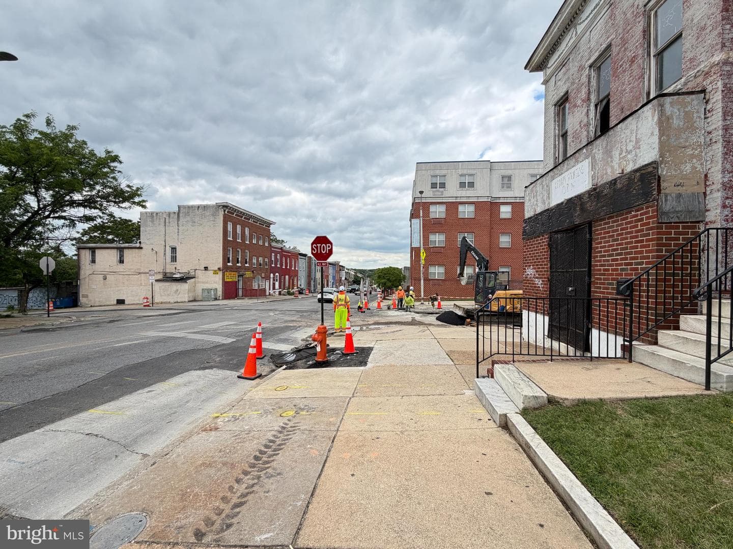 2140 W Baltimore Street photo 23