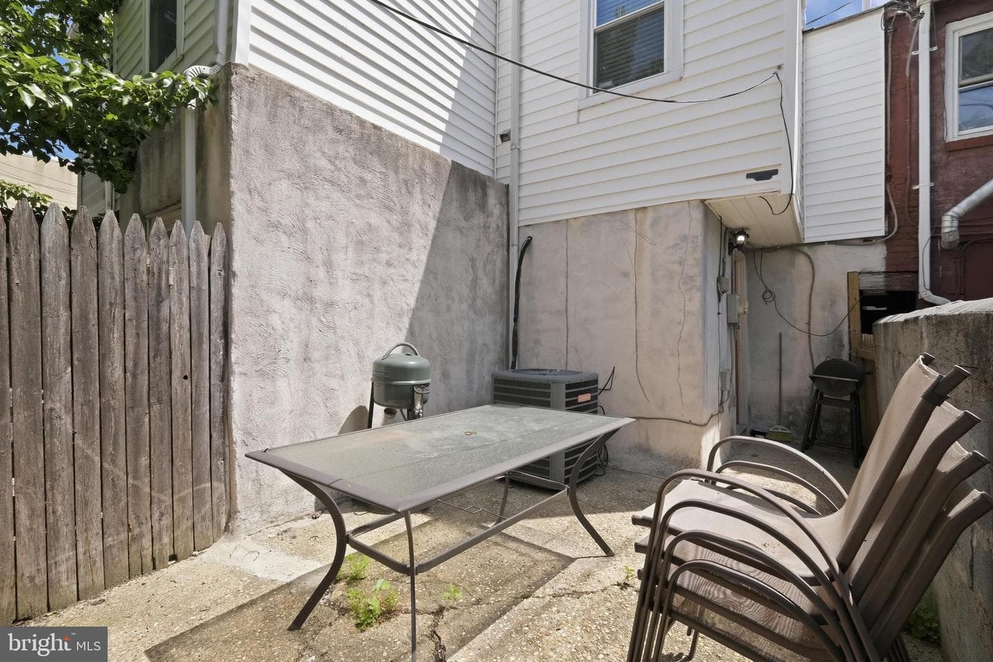 120 S Durham Street photo 32