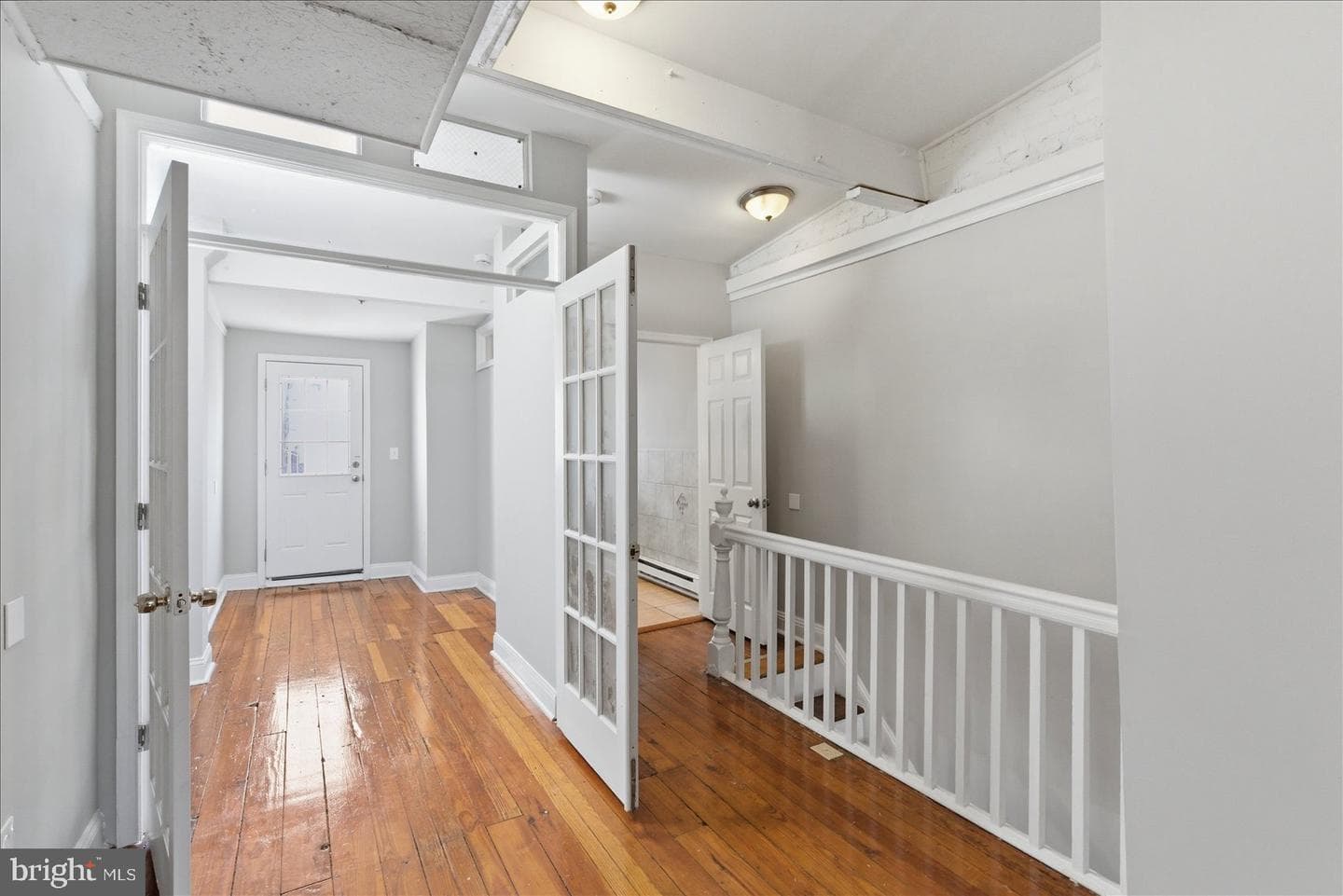 1208 W Cross Street photo 15