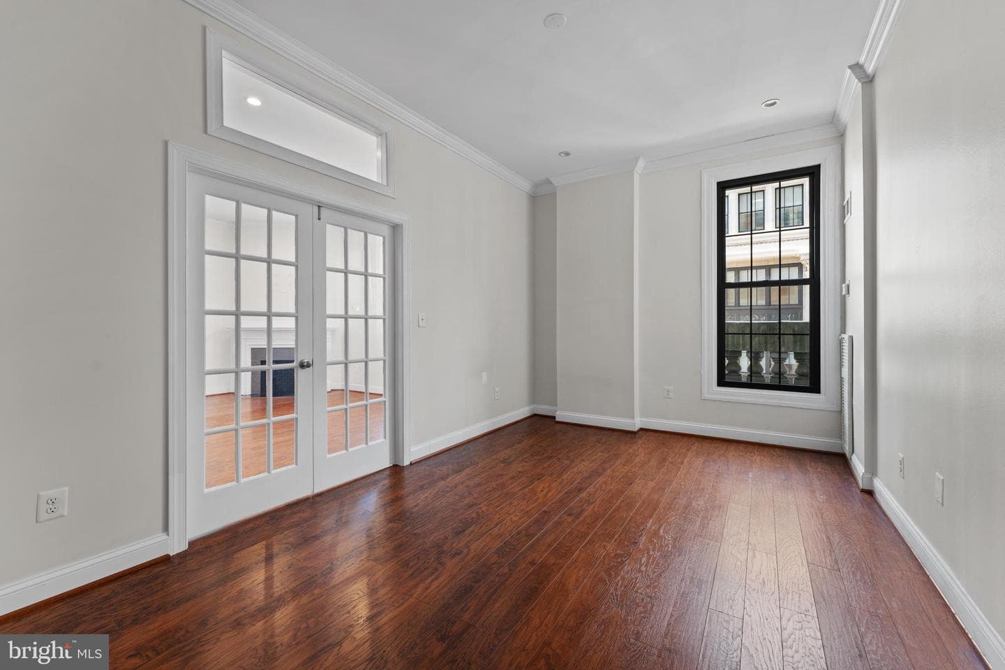 1 E Chase Street #305 photo 25