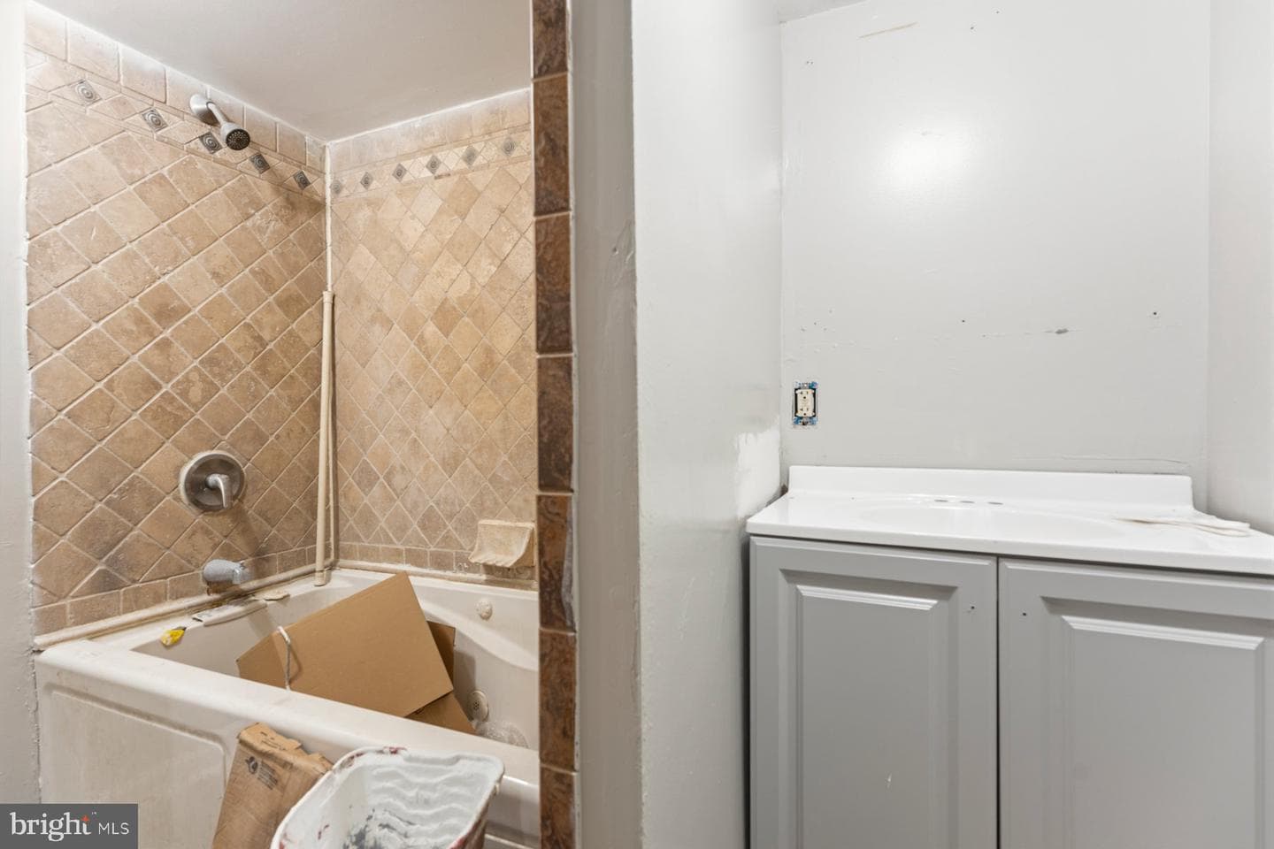 872 Carroll Street photo 14