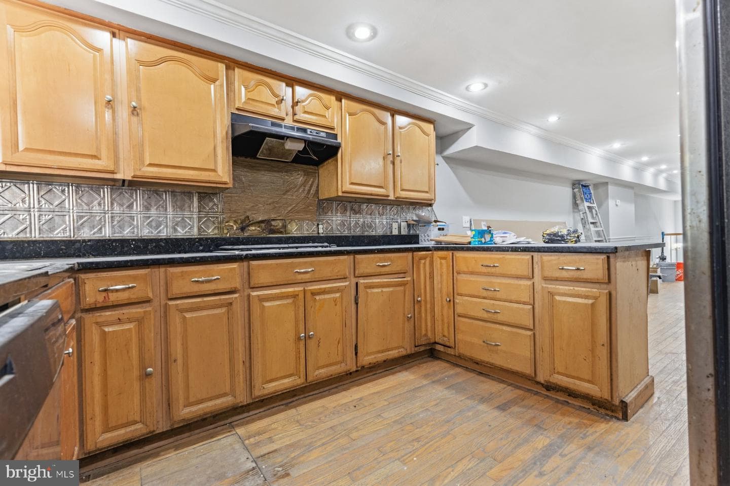 872 Carroll Street photo 6