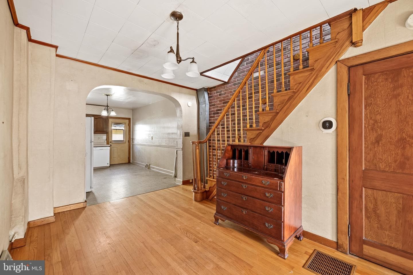 1414 Andre Street photo 6