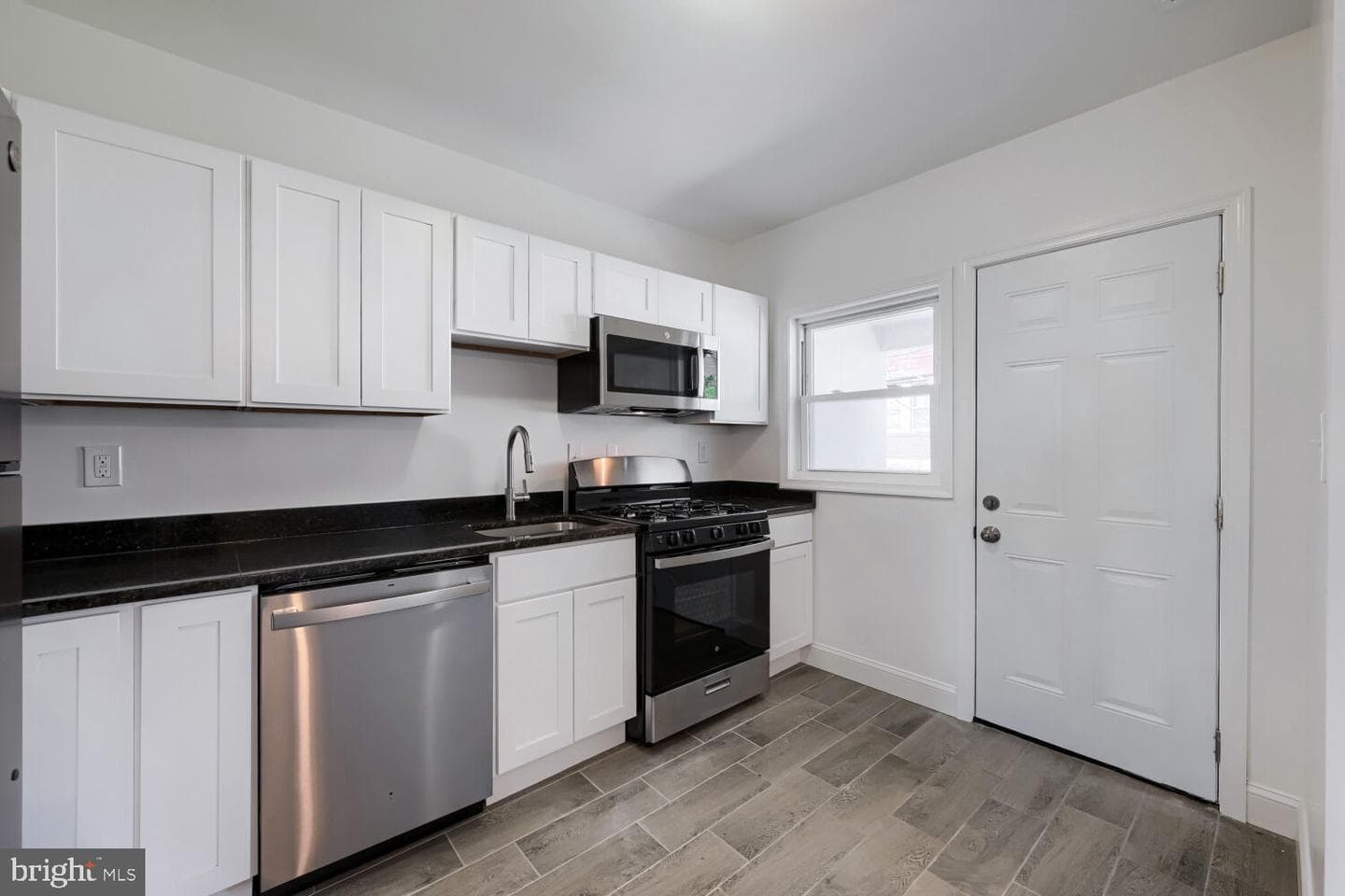 38 N Bernice Avenue photo 10