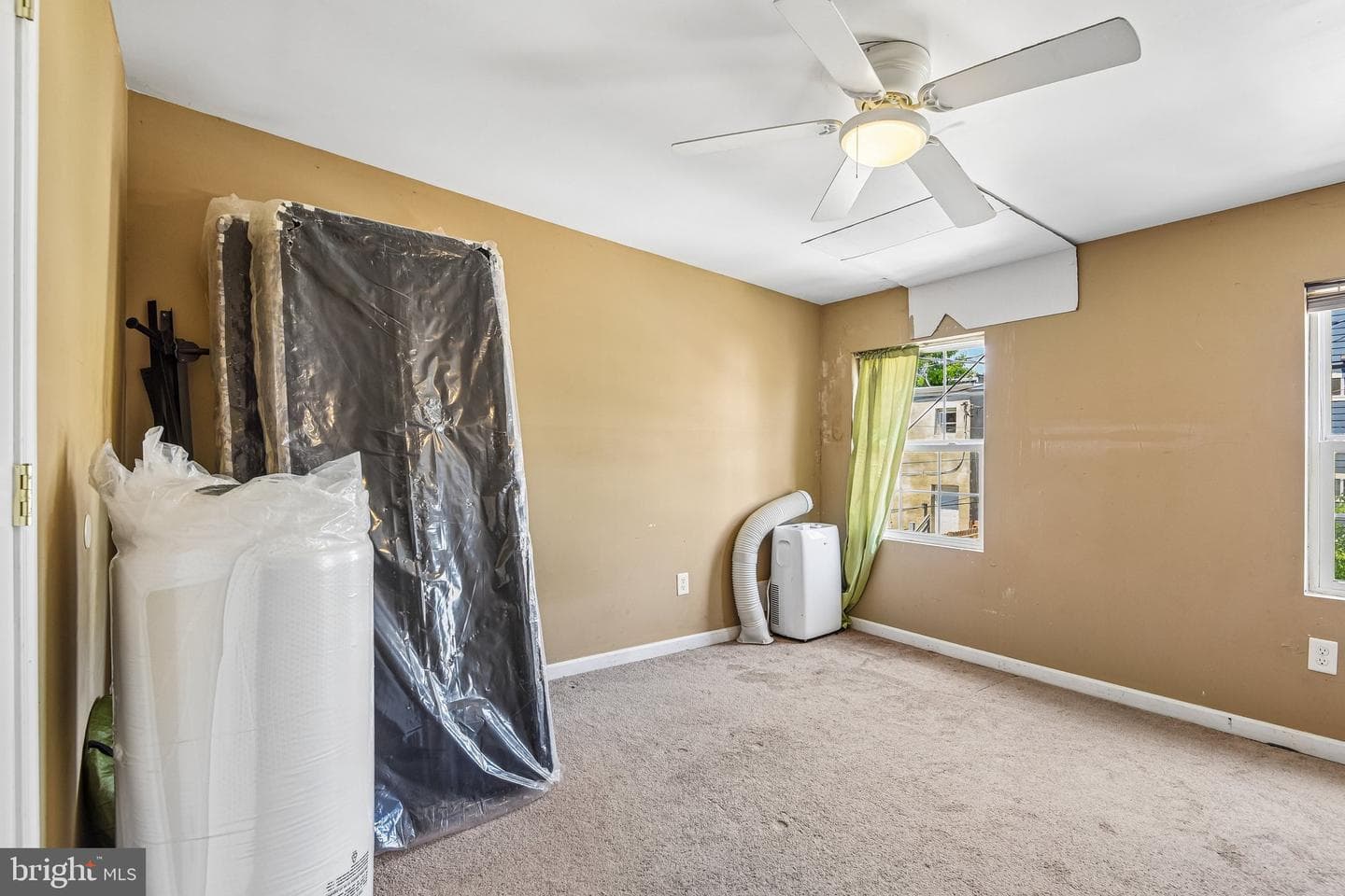 408 E Federal Street photo 22