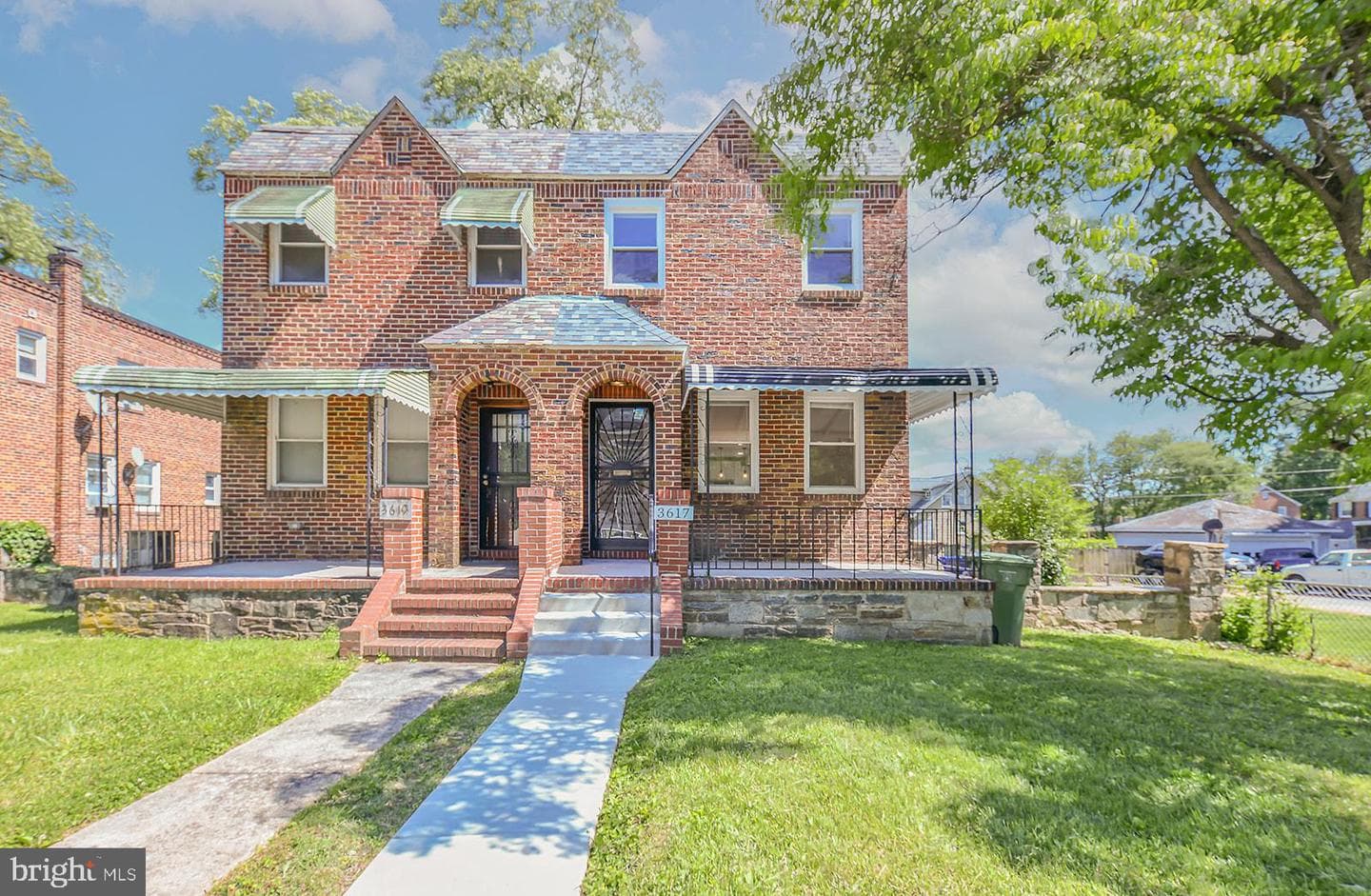 3617 N Rogers Avenue photo 2