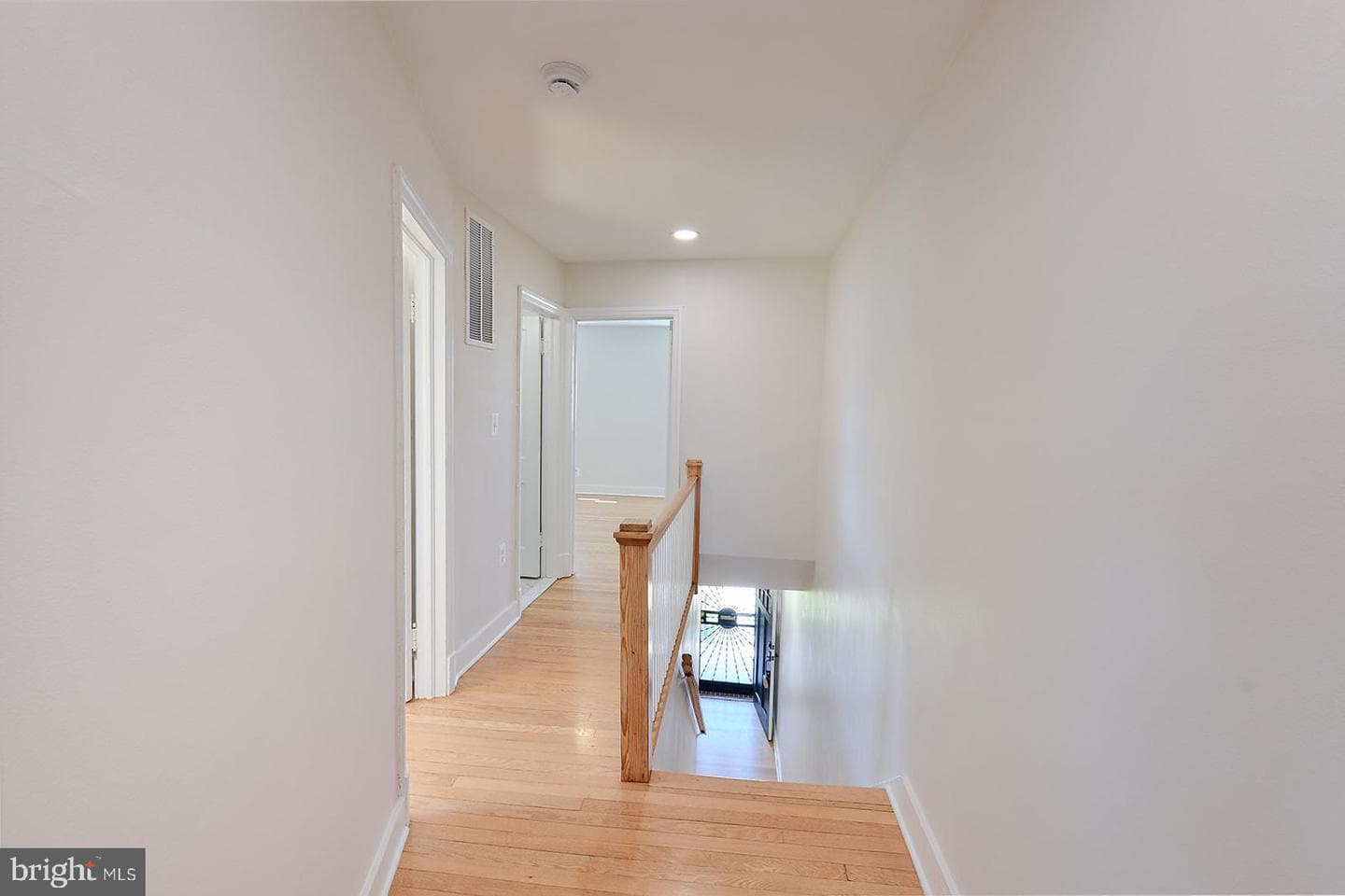 3617 N Rogers Avenue photo 21
