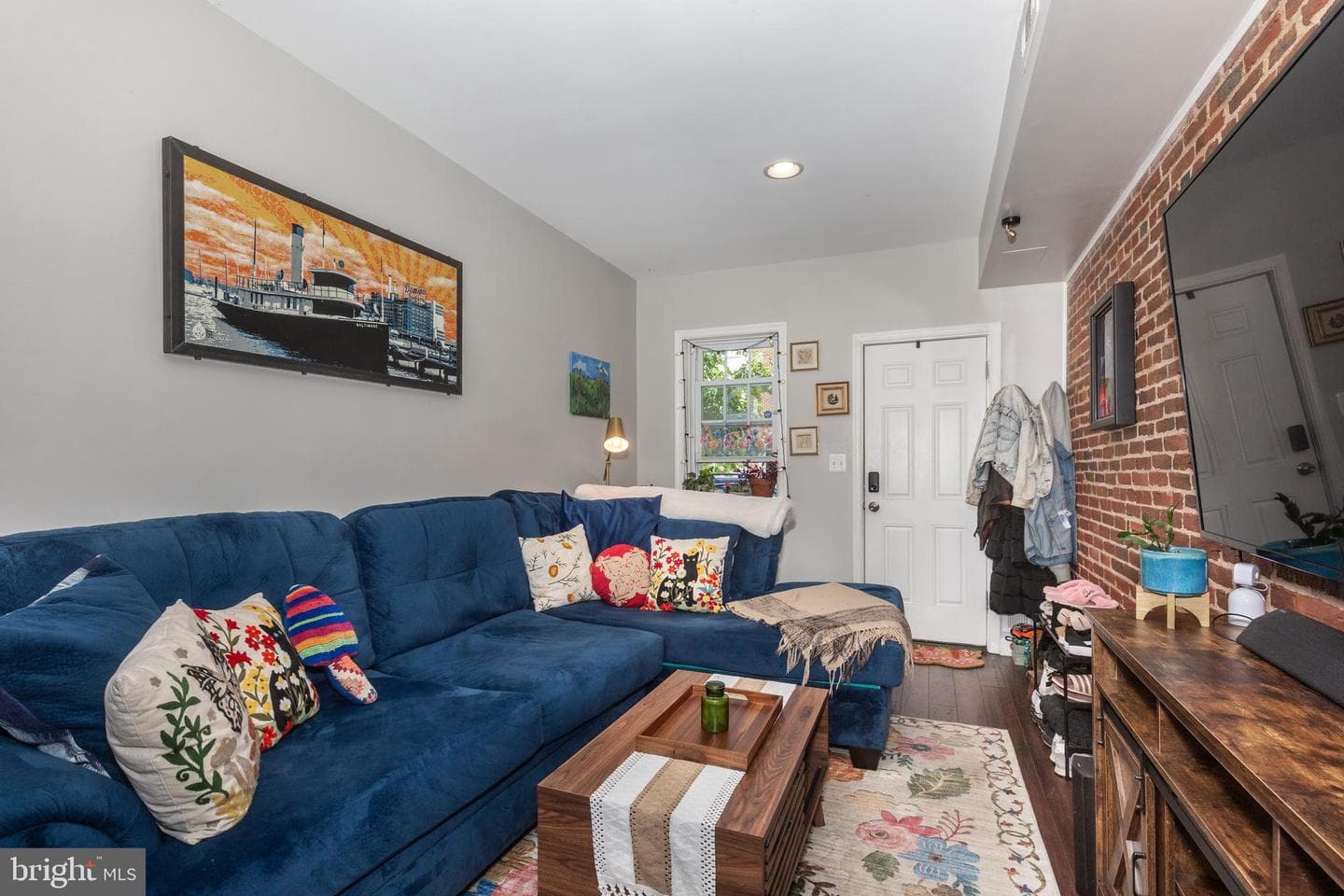 1217 S Clinton Street photo 5