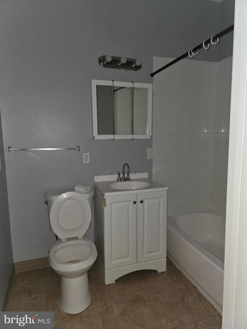 5035 Denmore Avenue photo 7