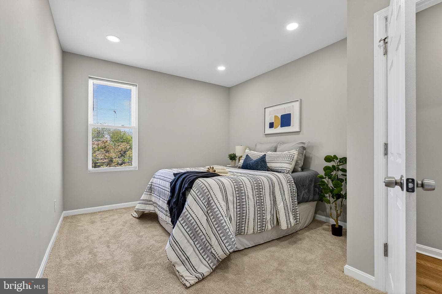 3720 W Garrison Ave photo 24