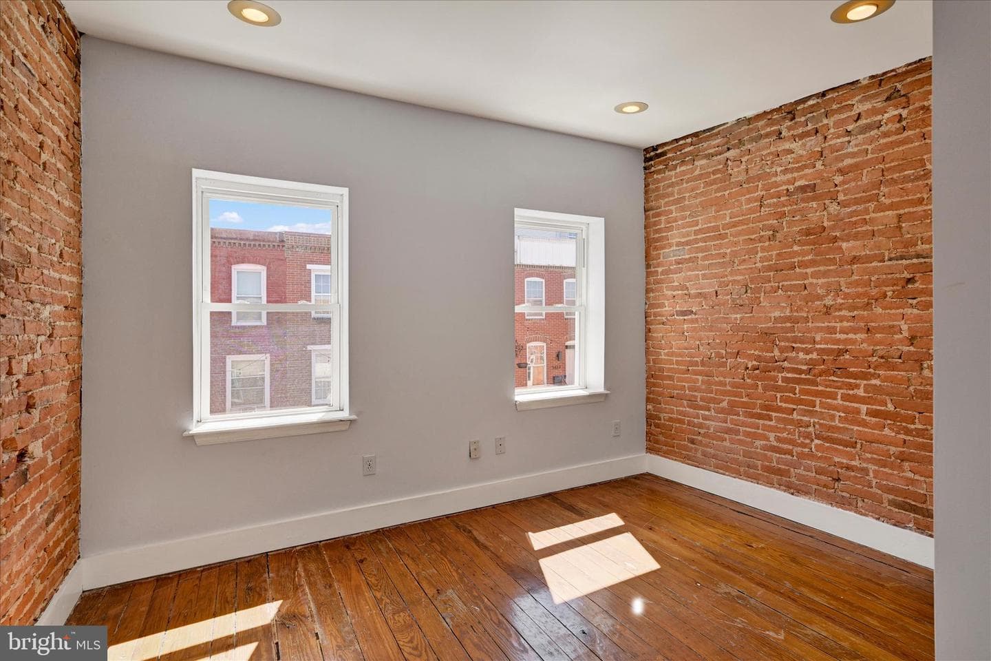 1610 Marshall Street photo 13