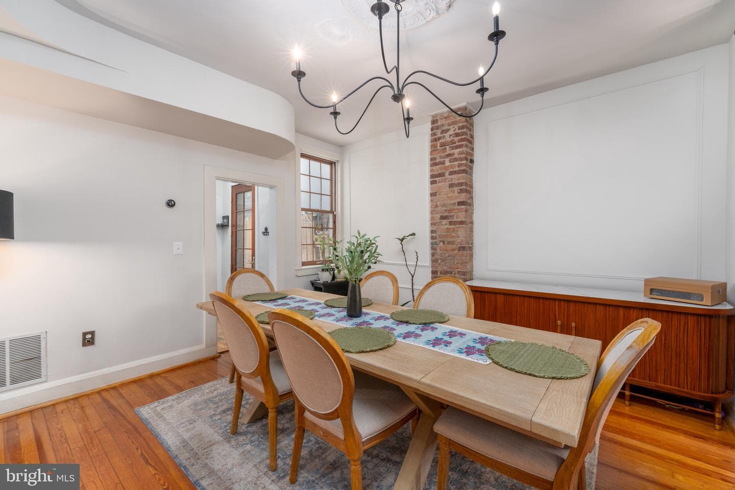 521 S Ann Street photo 6