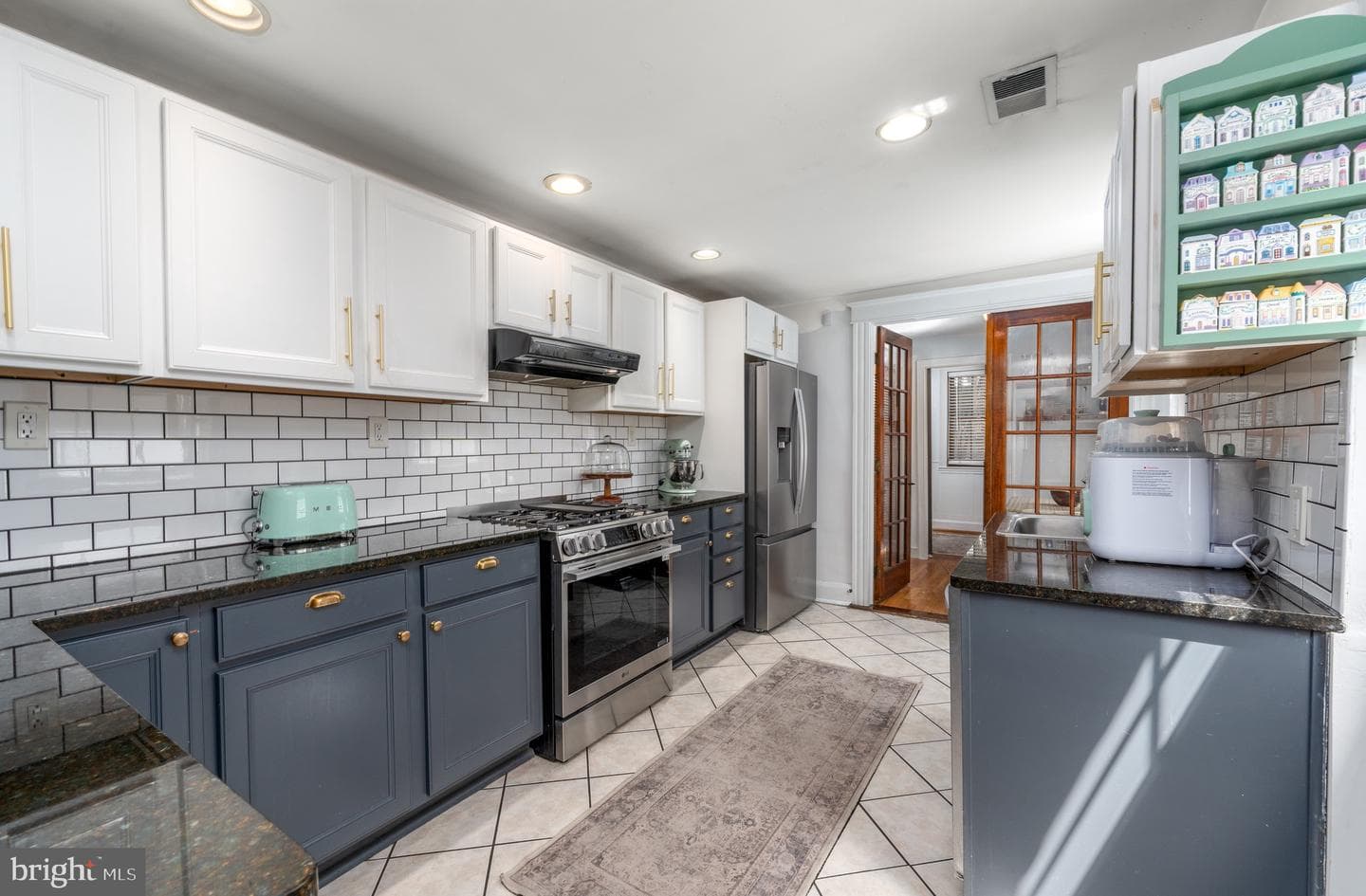 521 S Ann Street photo 9